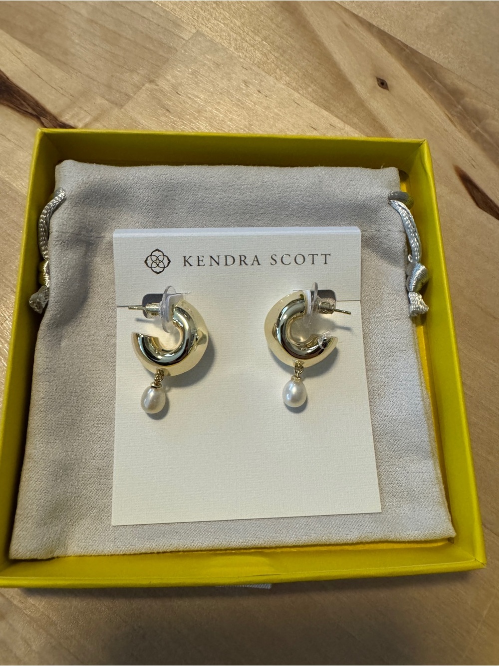 Kendra Scott Pear Huggie Earrings (pair)